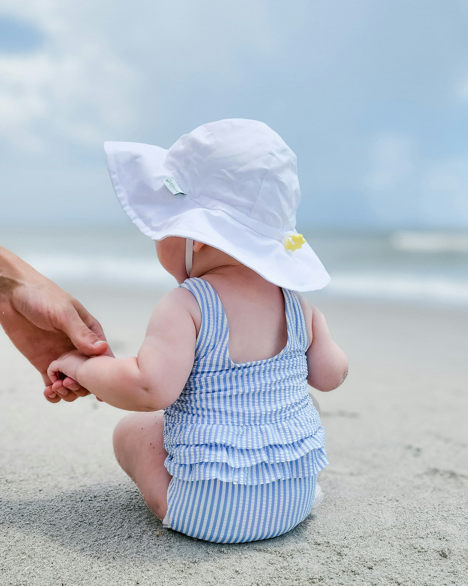 Surviving Dubai Summers with a Newborn: A Practical Guide